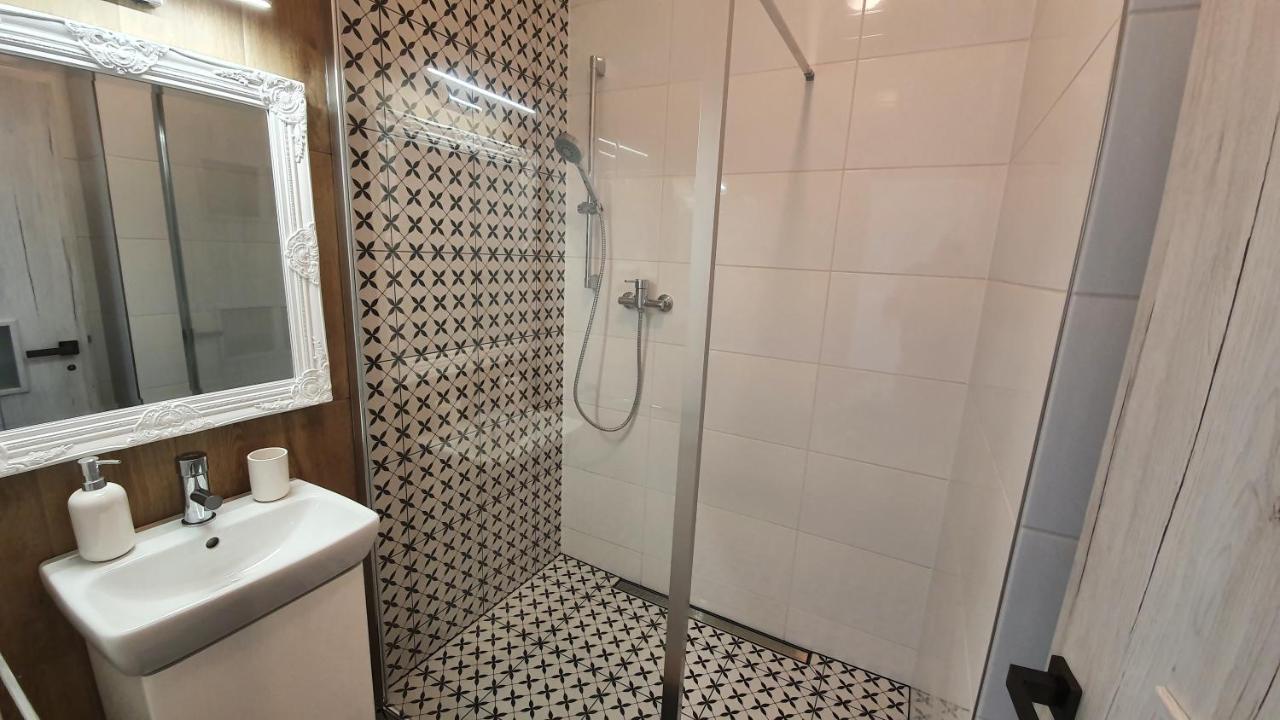 Cozy Studio With Netflix - Apartmanovy Dom Bernard Vysoké Tatry Dış mekan fotoğraf